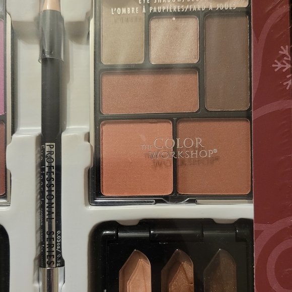 New Color Workshop Color Expressions Makeup 38+ Variety Kit Gift Set - Picture 7 of 11